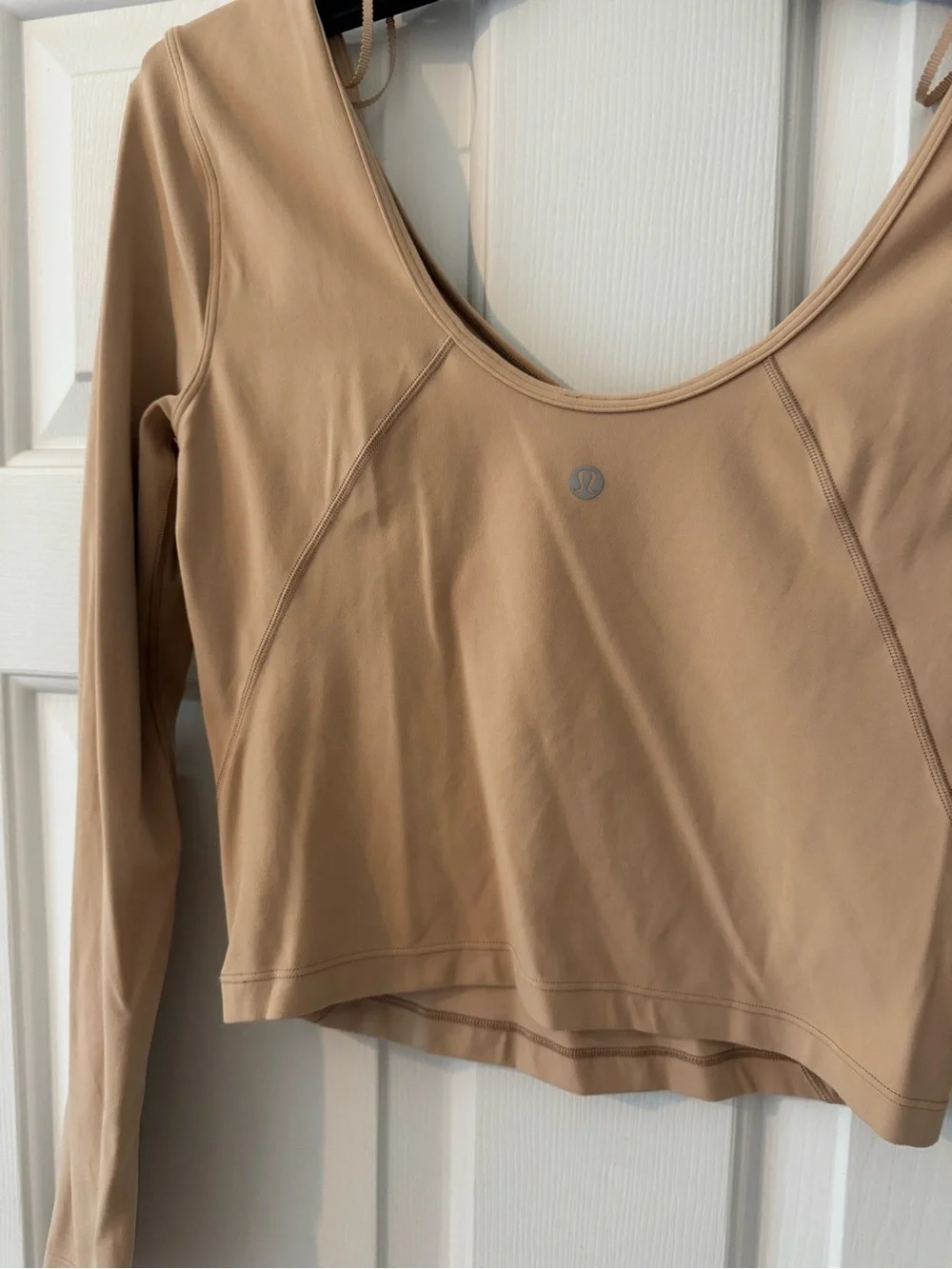 LULULEMON Women's Long Sleeve V-Neck Crop Top - Beige